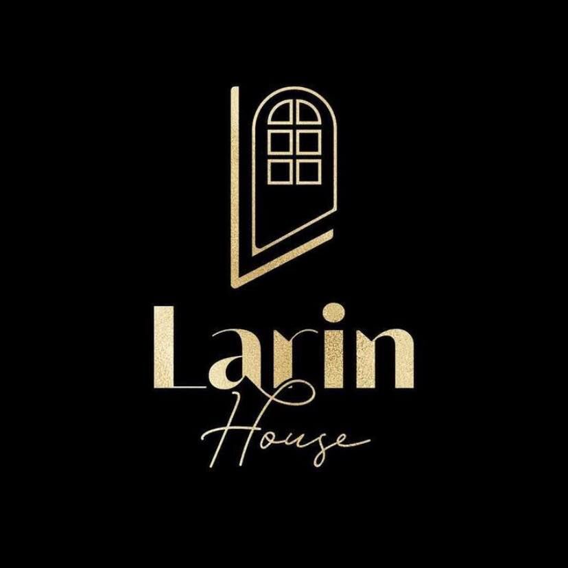 logo larinhouse κουφώματα αλουμίνιου